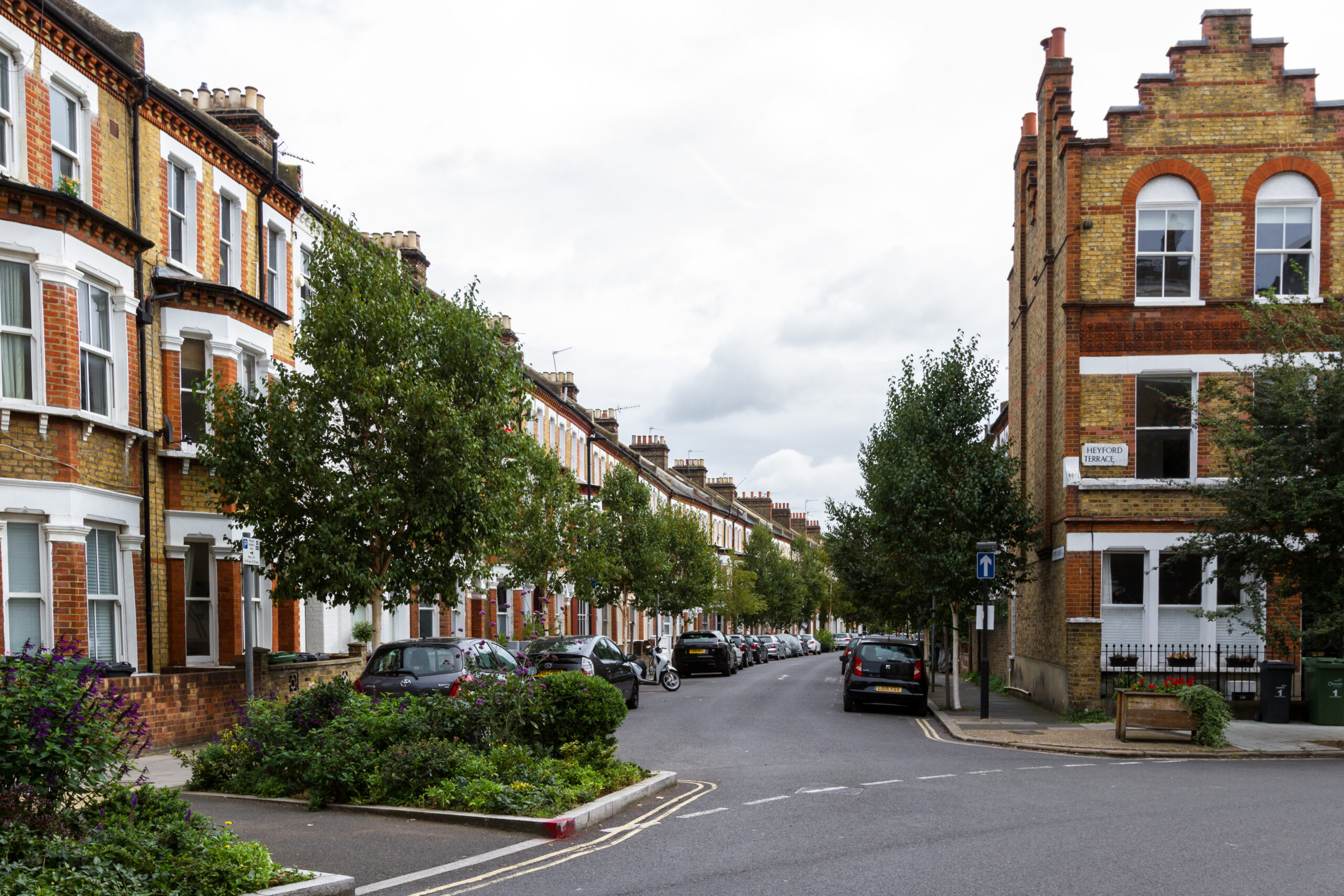 Trusted Local Surveyors for a Detailed Property Condition Report London - Road